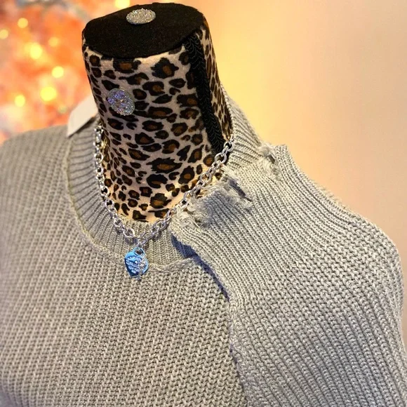 Forever 21 Heather Gray Distressed Crew Neck Sweater - Picture 3 of 5